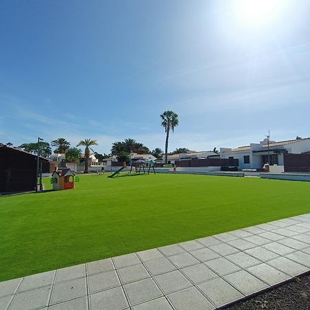 Sunny Bungalow With Garden #1 マスパロマス エクステリア 写真